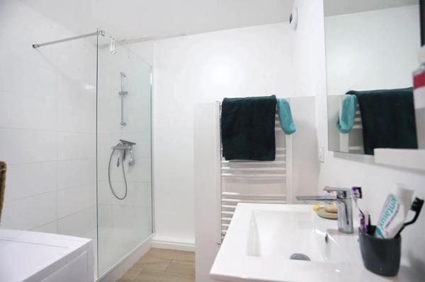 Appartement T2 45 m² Rennes Pontchaillou – Terrasse Ouest + Parking – Métro à 200 m