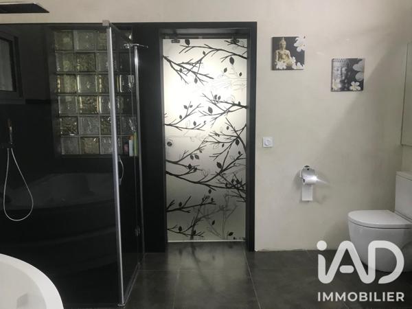 Maison (prestige) à vendre 10 pièces 262 m² Les Abymes