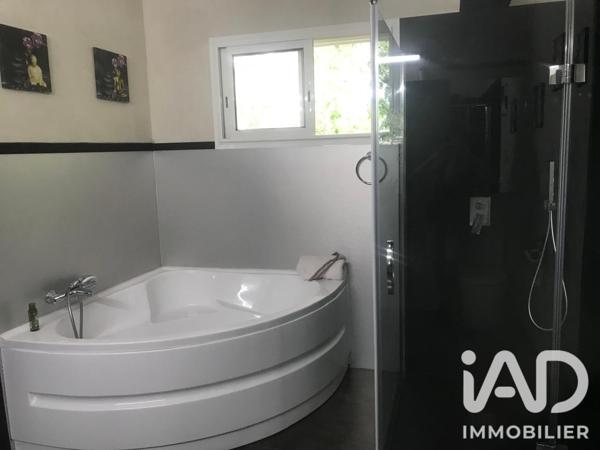 Maison (prestige) à vendre 10 pièces 262 m² Les Abymes