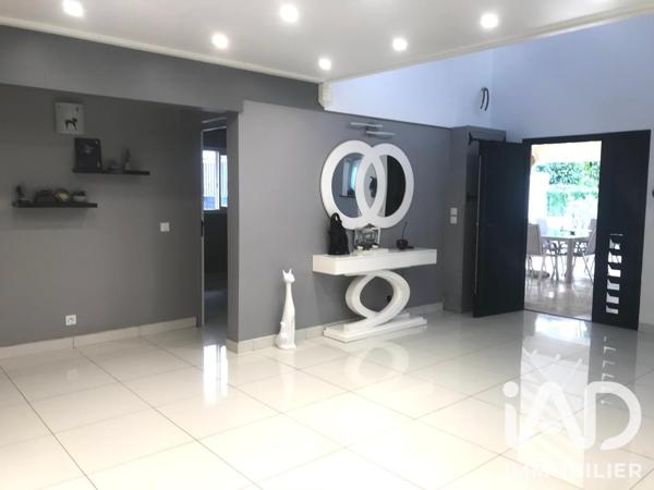 Maison (prestige) à vendre 10 pièces 262 m² Les Abymes