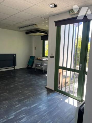 MONTELIMAR, BUREAUX MODULAIRES SUR 1000 M² DE TERRAIN