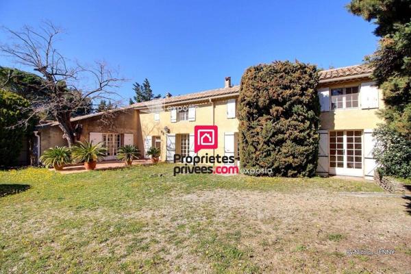 Demeure/Mas Bollène 266 m² - Terrain 4 800 m² - 499 000 Euros -