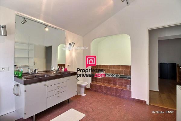 Demeure/Mas Bollène 266 m² - Terrain 4 800 m² - 499 000 Euros -