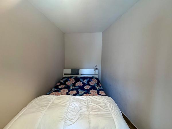 Maison de bourg MOZAC, 4 chambres, balcon, cuvage, caves et garage