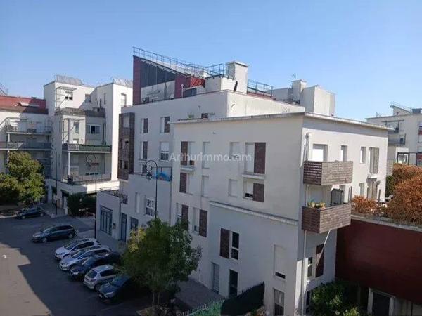 Vente                                                      Appartement
                        
                     4 pièces                      73 m2                     à Limeil-Brévannes