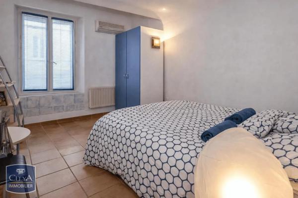 Appartement à louer 3 pièces 101m²