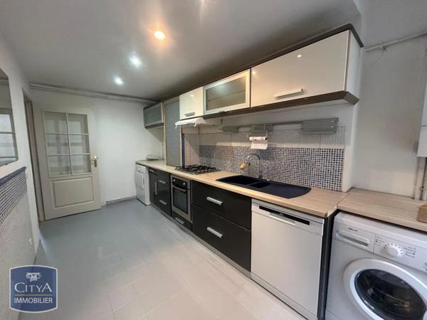 Appartement à louer 3 pièces 101m²