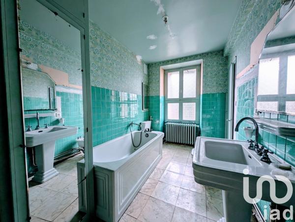 Maison de ville 7 pièces de 184 m² à Martigné-Ferchaud (35640)