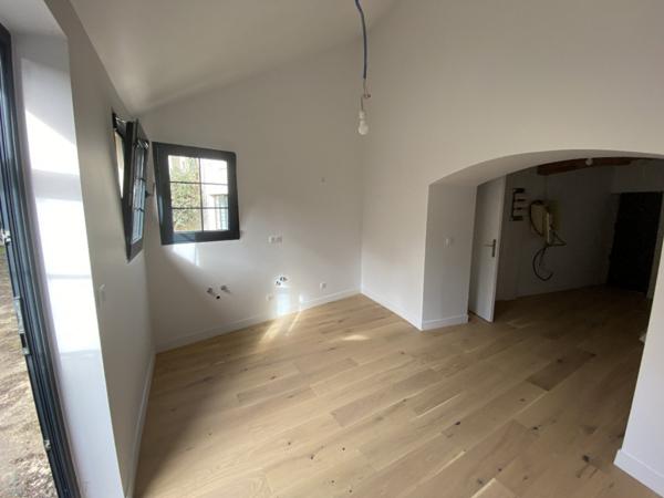 Maison rénovée et écononome avec jardin