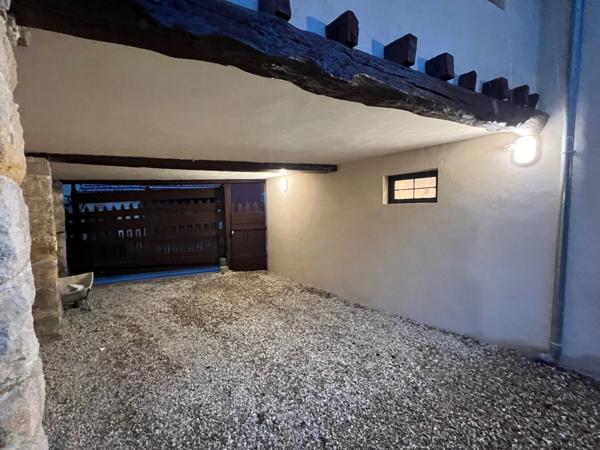 Maison rénovée et écononome avec jardin