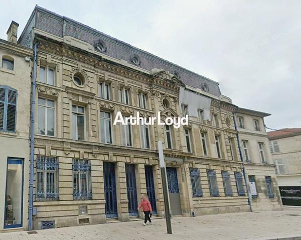 BUREAUX à VENDRE de 1953 m²