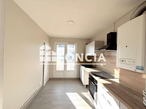 Location Appartement 3 pièces 54.85 m² - 22 AVENUE DOCTEUR VALOIS Voiron 38500