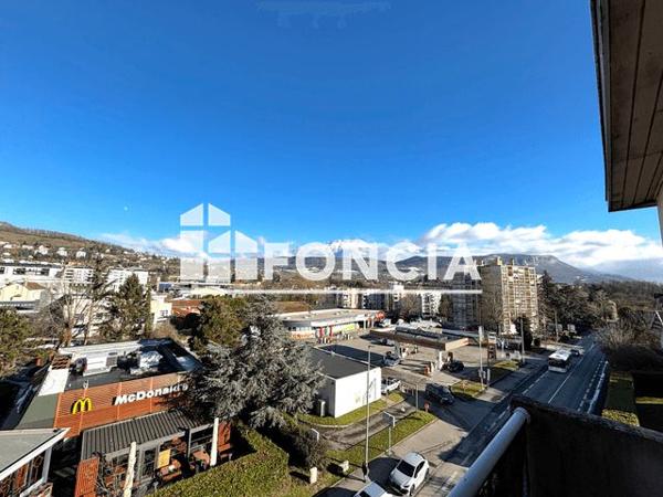 Location Appartement 3 pièces 54.85 m² - 22 AVENUE DOCTEUR VALOIS Voiron 38500
