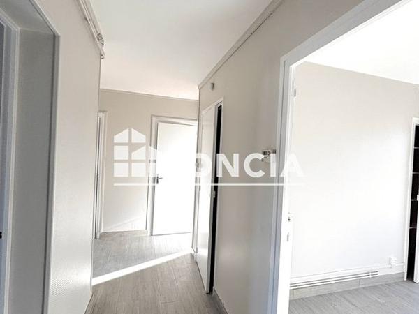 Location Appartement 3 pièces 54.85 m² - 22 AVENUE DOCTEUR VALOIS Voiron 38500