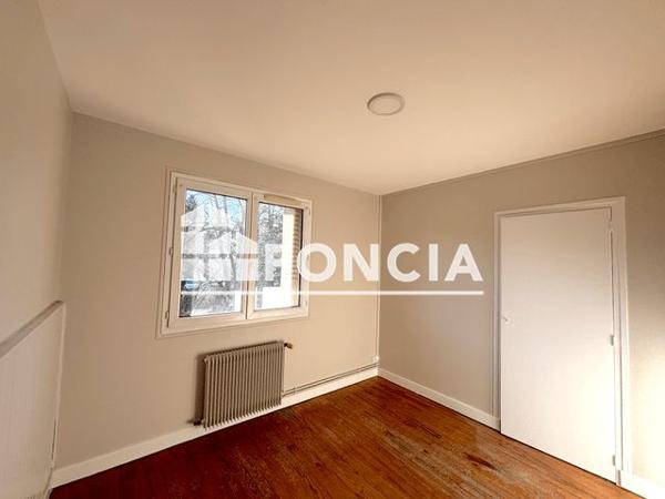 Location Appartement 3 pièces 54.85 m² - 22 AVENUE DOCTEUR VALOIS Voiron 38500