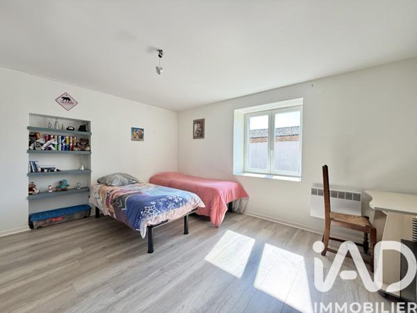 Maison à vendre 4 pièces 120 m² Saint-Jean-de-Muzols