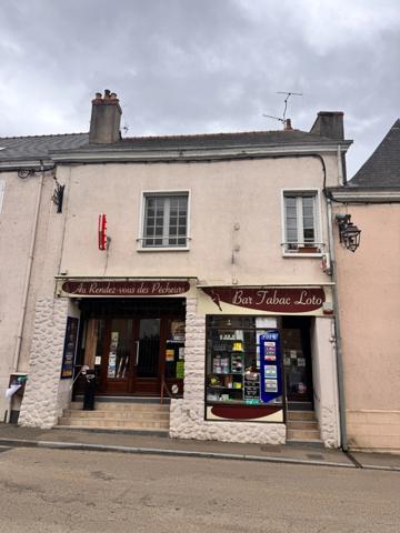 À VENDRE – Fonds de commerce Bar – Tabac – Jeux – Malicorne-sur-Sarthe (axe passant)
