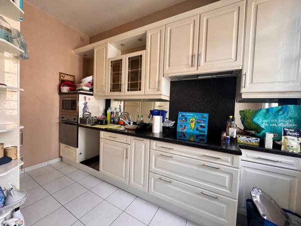 À VENDRE – Fonds de commerce Bar – Tabac – Jeux – Malicorne-sur-Sarthe (axe passant)