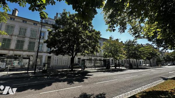 Nancy Place carnot