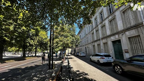 Nancy Place carnot