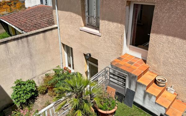 Maison à vendre    6 pièces • 143,97 m2 Lyon 8