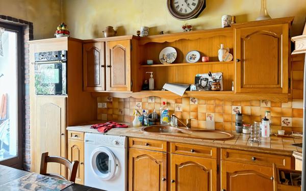 Maison à vendre    6 pièces • 143,97 m2 Lyon 8