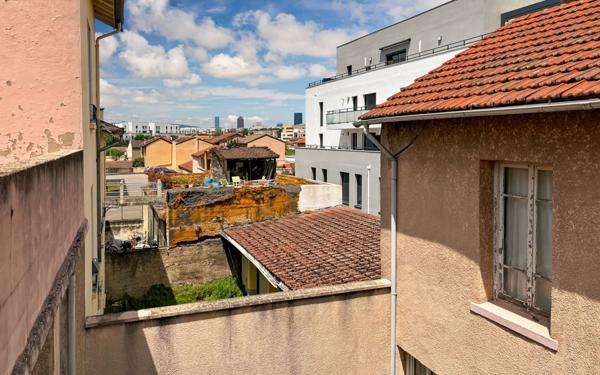 Maison à vendre    6 pièces • 143,97 m2 Lyon 8