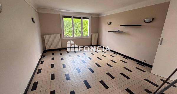 Location Maison 4 pièces 83.57 m² - Guerville 78930
