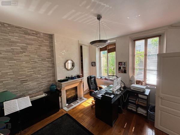 Maison de ville à vendre à Châteauroux dans l'Indre (36000), ref : JA/811   
Gare