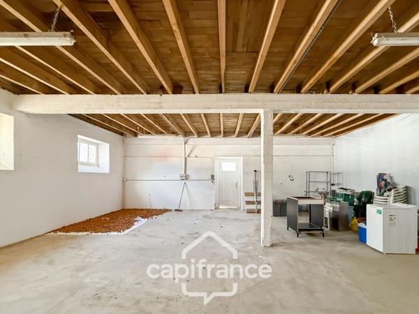 Maison à vendre 9 pièces LE SOURN (56300) Propriété rénovée – Vie paisible et multiples possibilités à deux pas de Pontivy