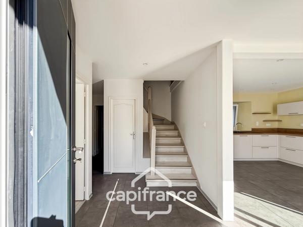 Maison à vendre 9 pièces LE SOURN (56300) Propriété rénovée – Vie paisible et multiples possibilités à deux pas de Pontivy