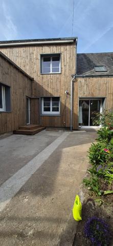 SOUS COMPROMIS, trop tard : Saint Avertin charmante maison rénovée avec 3 chambres et un bureau