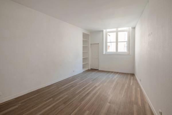 Lyon 1er - PECHERIE - Appartement familial - 186m² - 3 chambres