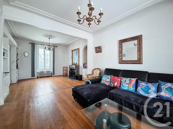 Maison à vendre  9 pièces - 171 m2 ST PIERRE LES NEMOURS - 77