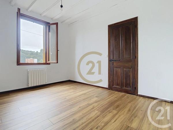 Maison à vendre  4 pièces - 70 m 2   LILLEBONNE  - 76