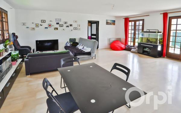 Maison à vendre    6 pièces •  Gisors