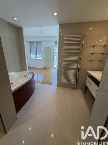 Maison à vendre 4 pièces 178 m² La Rochelle