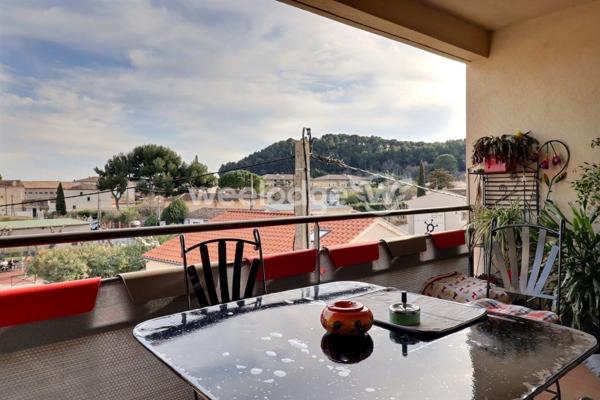 Appartement à vendre 2 pièces de 42 m² à Saint-Chamas