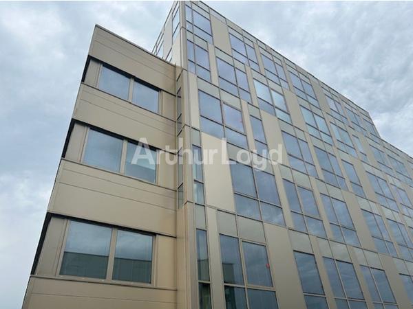 Bureaux neufs à louer à Villeneuve d’Ascq visibilité sur Boulevard de Breucq