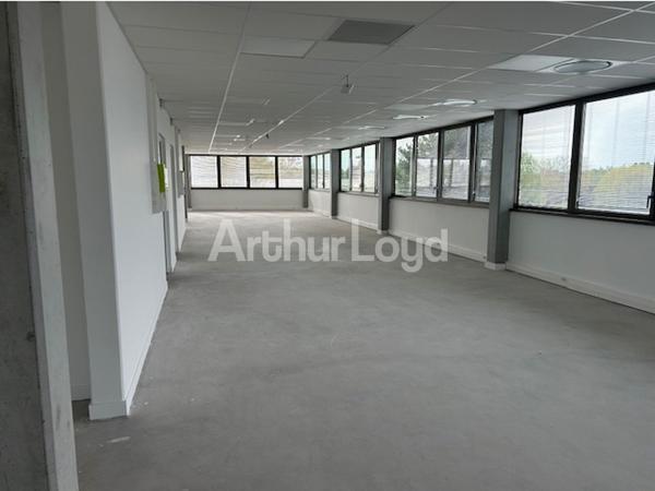 Bureaux neufs à louer à Villeneuve d’Ascq visibilité sur Boulevard de Breucq