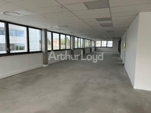 Bureaux neufs à louer à Villeneuve d’Ascq visibilité sur Boulevard de Breucq
