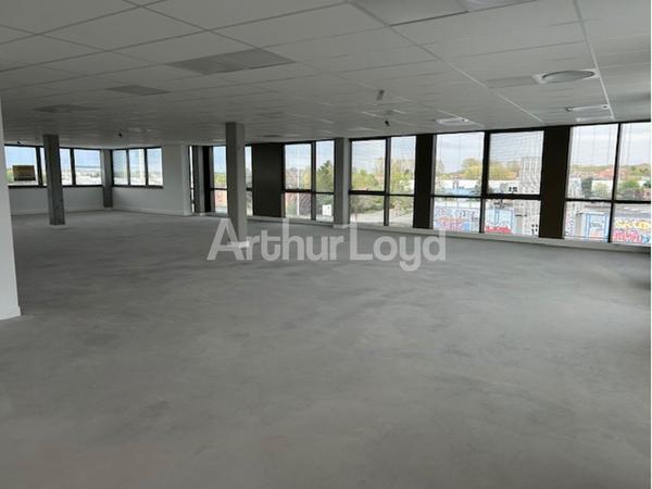 Bureaux neufs à louer à Villeneuve d’Ascq visibilité sur Boulevard de Breucq