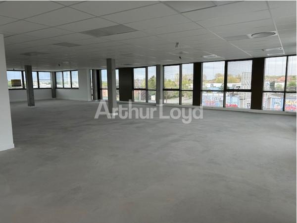 Bureaux neufs à louer à Villeneuve d’Ascq visibilité sur Boulevard de Breucq