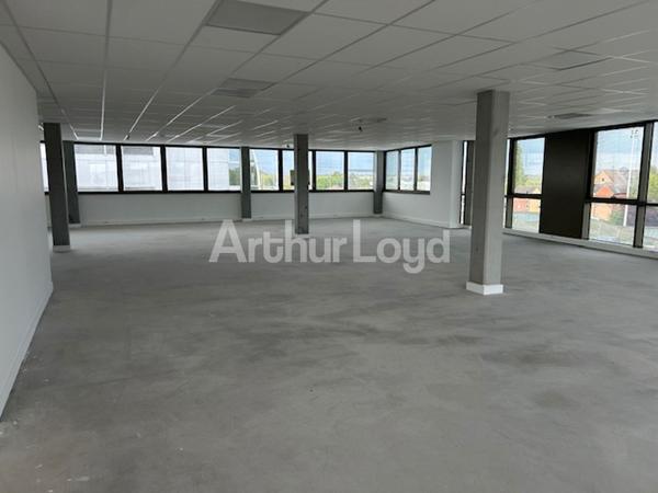 Bureaux neufs à louer à Villeneuve d’Ascq visibilité sur Boulevard de Breucq