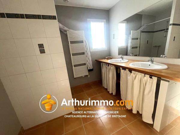 Location Maison 5 pièces 105 m2 à Cornillé