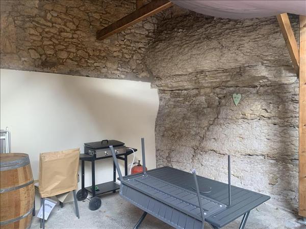 Maison à louer 723 € CC MONTIGNAC 3 p 63 m² DPE C