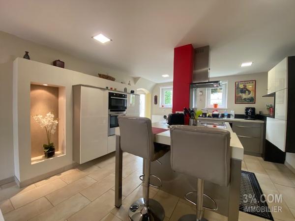 3%.COM Belle maison d'architecte avec piscine sur terrain 9 ares Truchtersheim (67370)