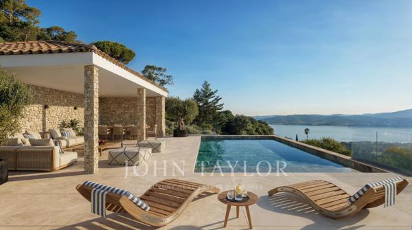 Villa avec une magnifique vue mer