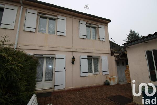 Maison 4 pièces de 98 m² à Nogent-sur-Vernisson (45290)