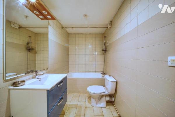 APPARTEMENT AVEC 120m² DE JARDIN - VARCES ALLIERES ET RISSET